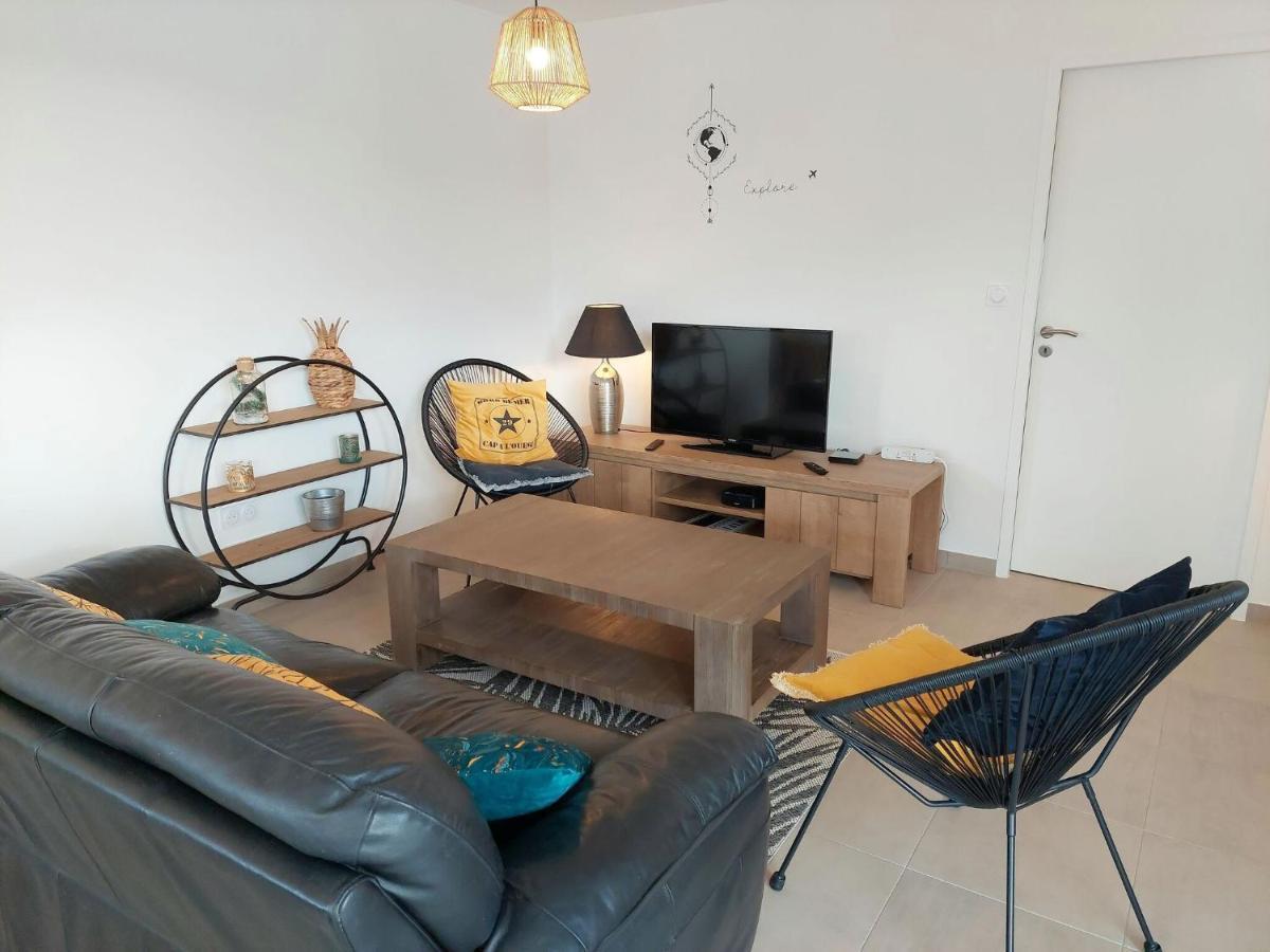 Single Storey Holiday Home In Cléder Exteriér fotografie